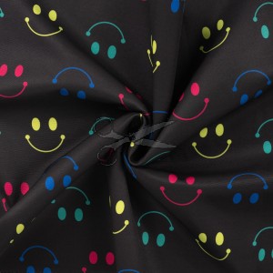 metráž - SOFTSHELL ZIMNÍ - SMAJLÍCI na ČERNÉM š.145cm